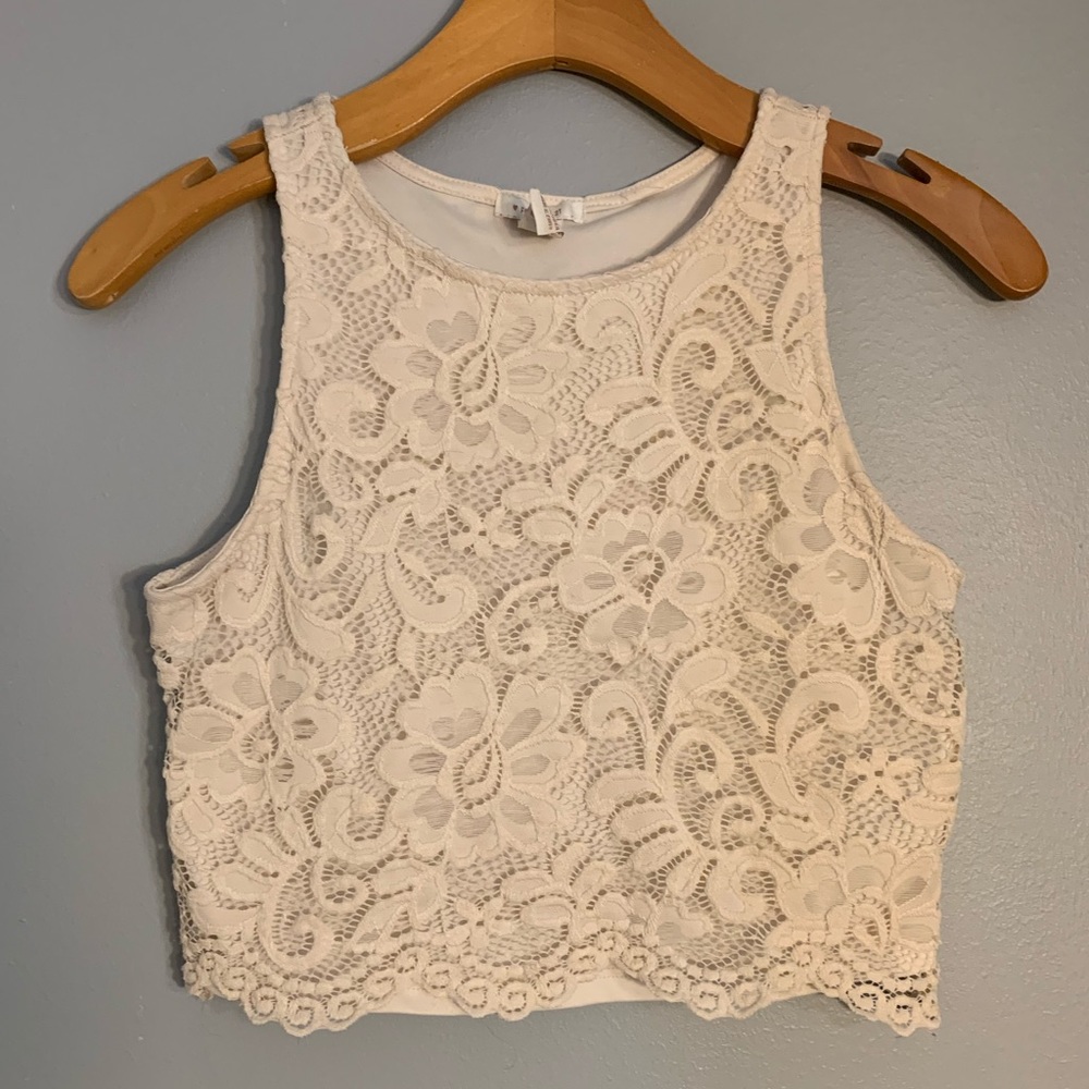 Forever 21 Cream Lace Crop Top S